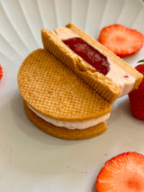 フローズンバターサンド～とざわさんちの苺味～